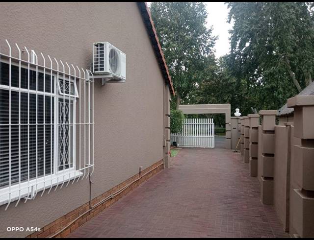3 BEDROOM HOUSE FOR SALE IN VAALPARK